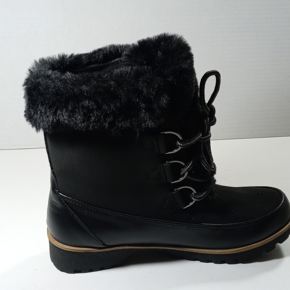 Boot - Picture 3 of 4
